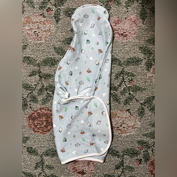 Aden + Anais Disney baby Toy Story swaddle 0-3 months 
Excellent condition - Picture 1 of 4